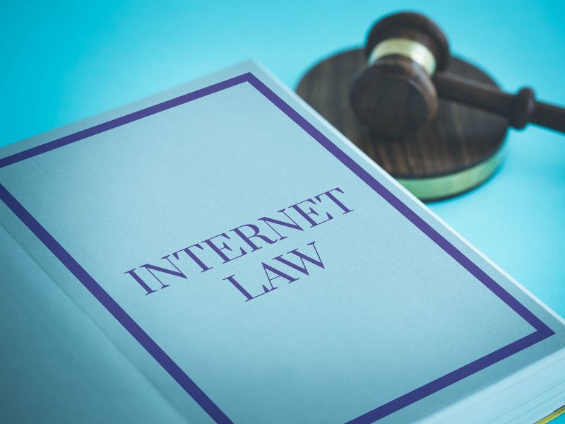 Diritto di internet: fare valere i propri diritti nel mondo online
